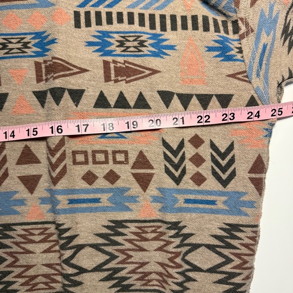 Ariat Women's Rainbow Vista Print Reversible Oversized Sweatshirt Southwestern M - Picture 11 of 13